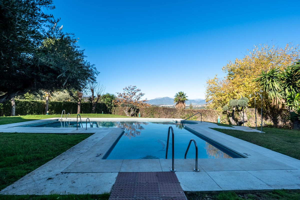 Apartment for sale in Alhaurín el Grande | 3 bedrooms H4890976
