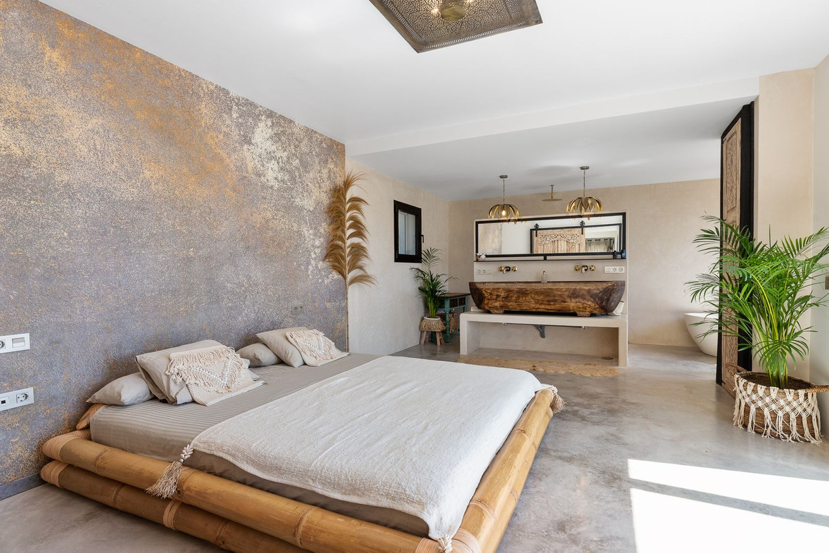 Property main view 45