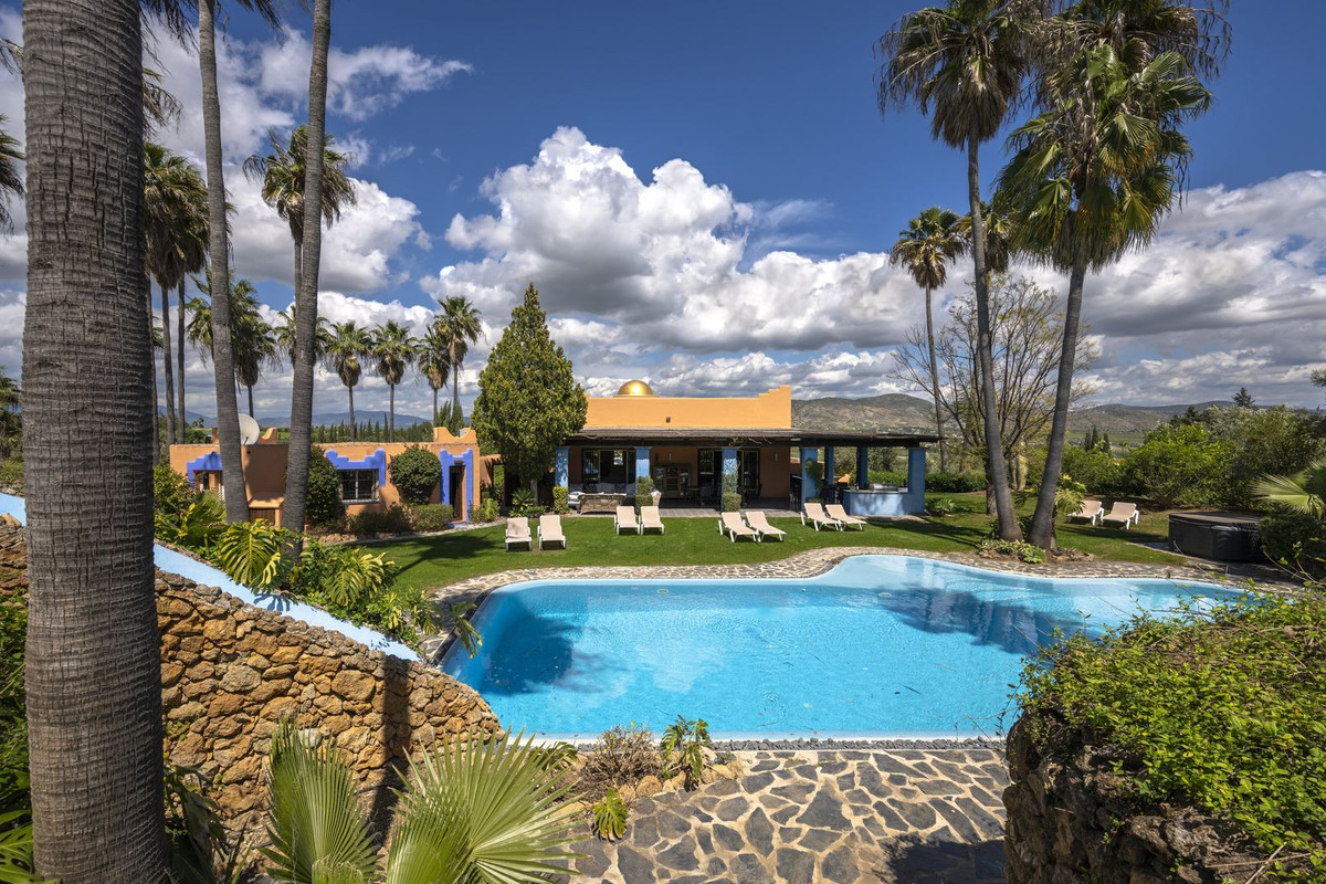 House for sale in Alhaurín el Grande | 9 bedrooms H4974583