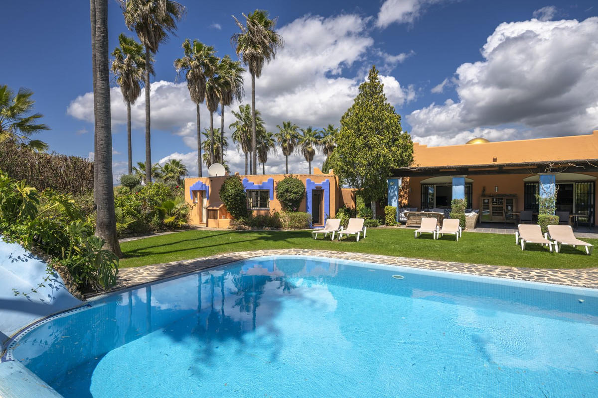 House for sale in Alhaurín el Grande | 9 bedrooms H4974583