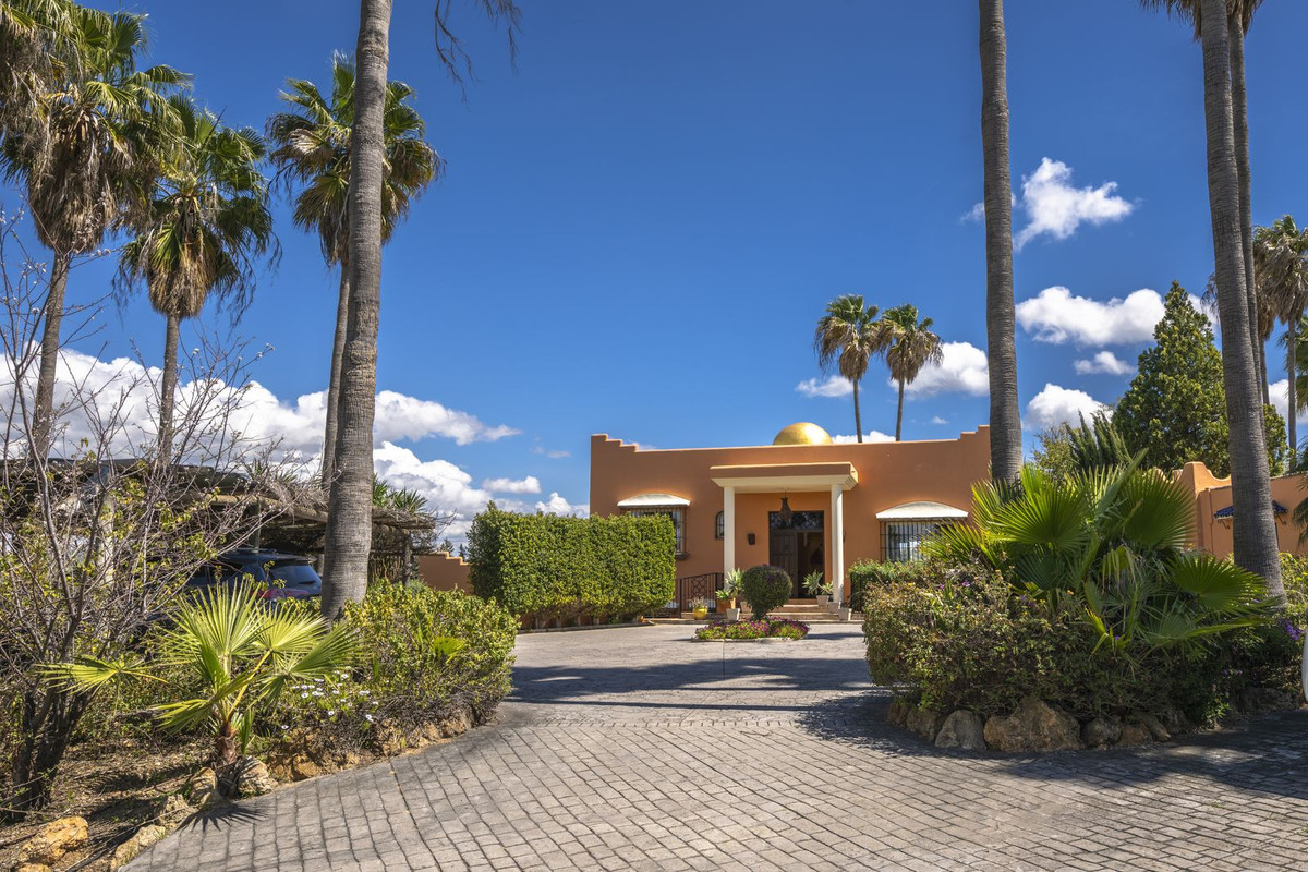 House for sale in Alhaurín el Grande | 9 bedrooms H4974583