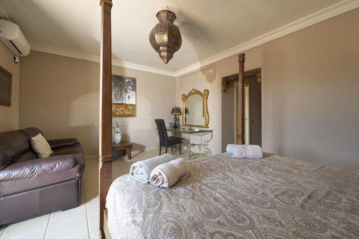 House for sale in Alhaurín el Grande | 9 bedrooms H4974583