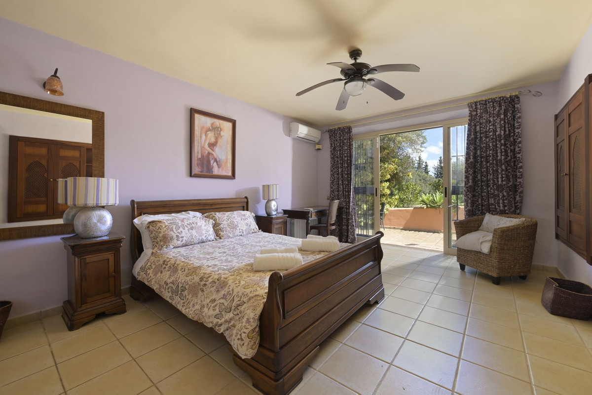 House for sale in Alhaurín el Grande | 9 bedrooms H4974583
