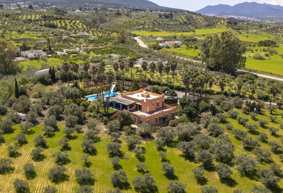 House for sale in Alhaurín el Grande | 9 bedrooms H4974583