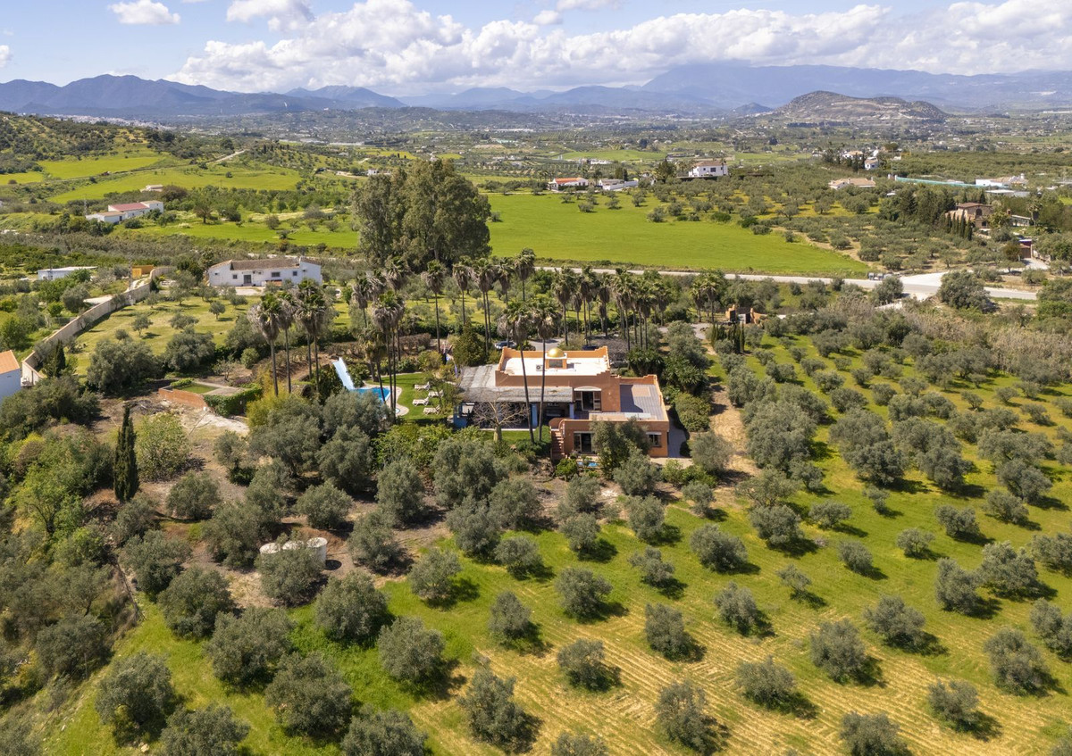 House for sale in Alhaurín el Grande | 9 bedrooms H4974583