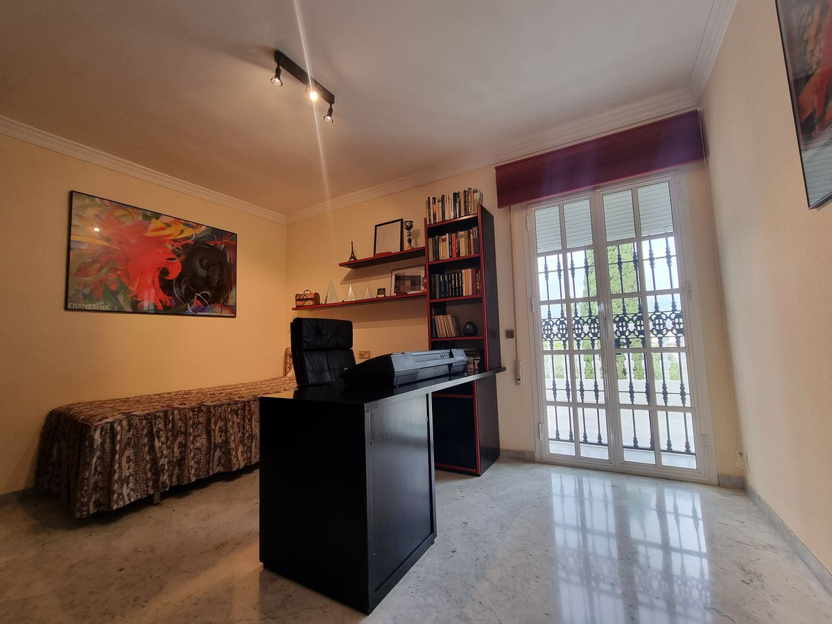 House for sale in Alhaurín el Grande | 9 bedrooms H5111359