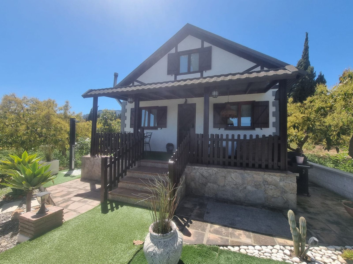 House for sale in Alhaurín el Grande | 9 bedrooms H5111359