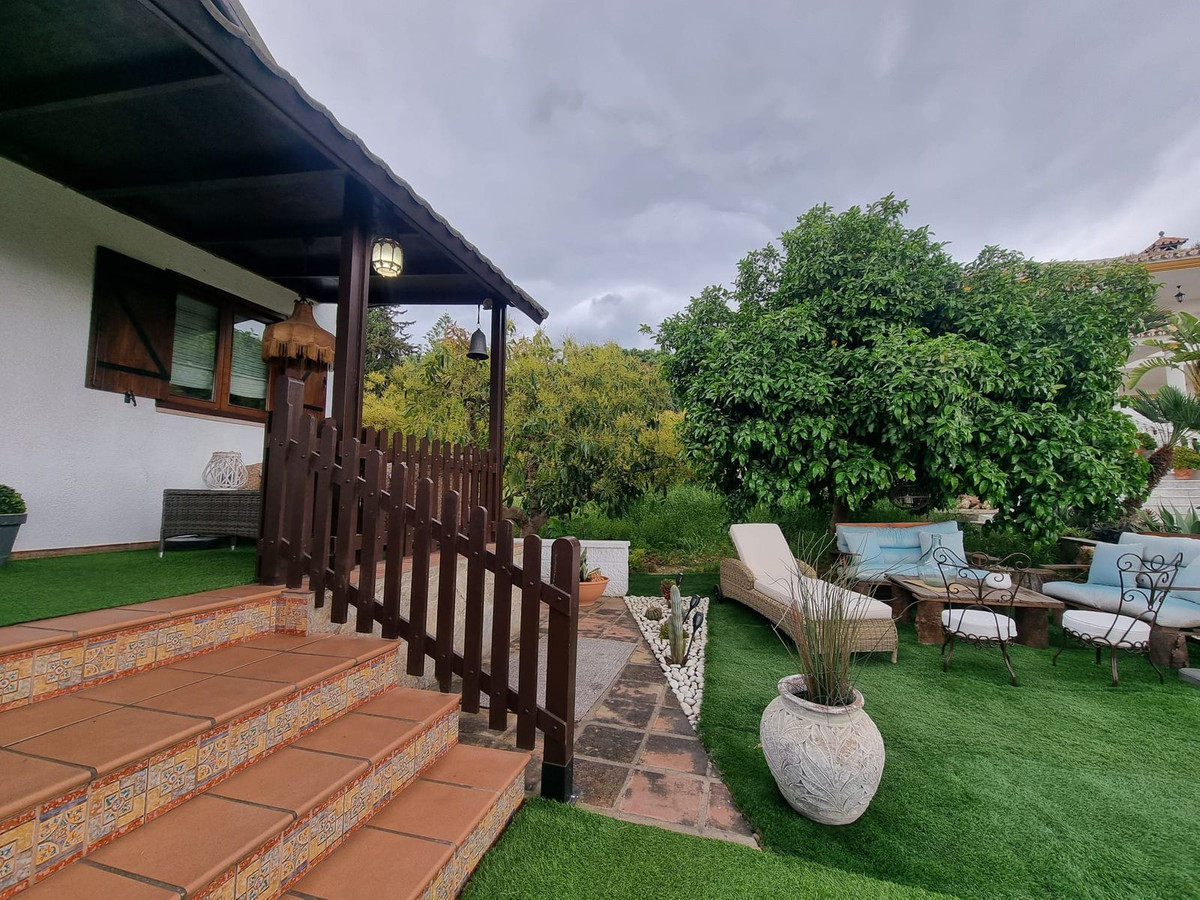 House for sale in Alhaurín el Grande | 9 bedrooms H5111359