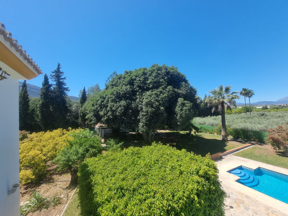 House for sale in Alhaurín el Grande | 9 bedrooms H5111359