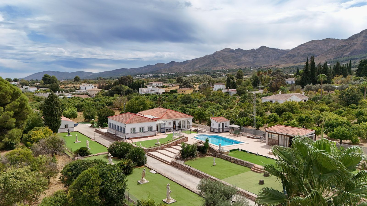 Huis te koop in Alhaurín el Grande | 6 slaapkamers H5152030