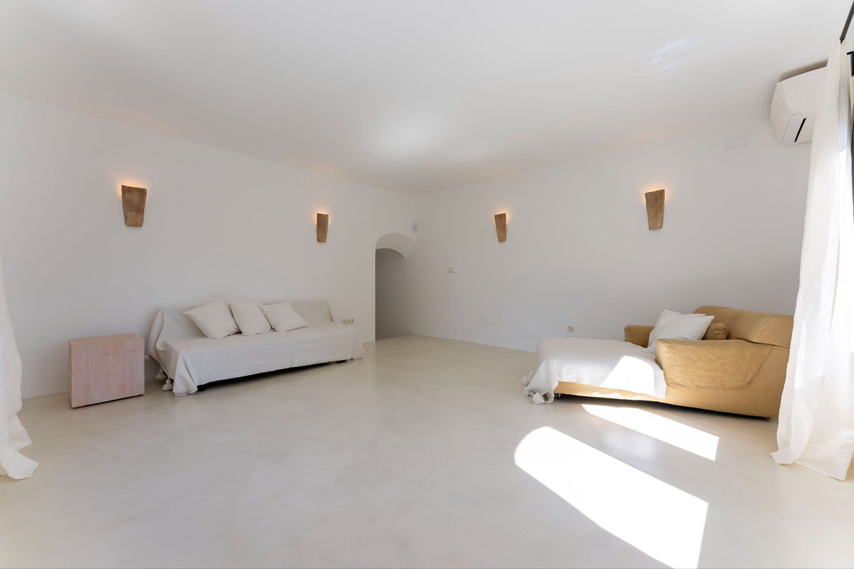 Property main view 40