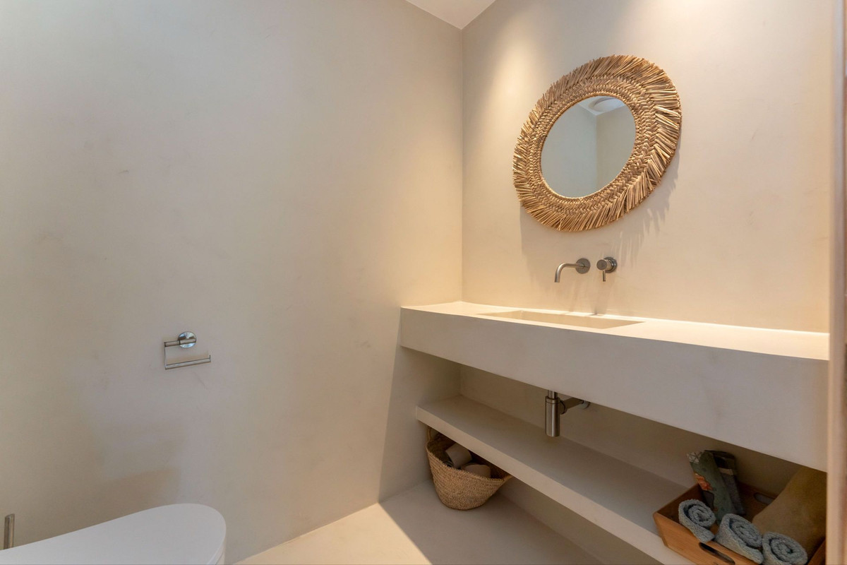 Property main view 44