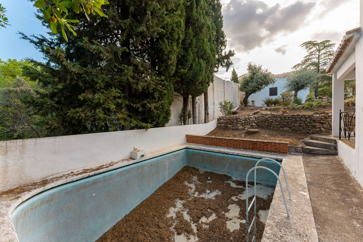 Property main view 33