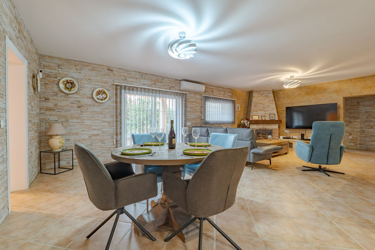 Property main view 50