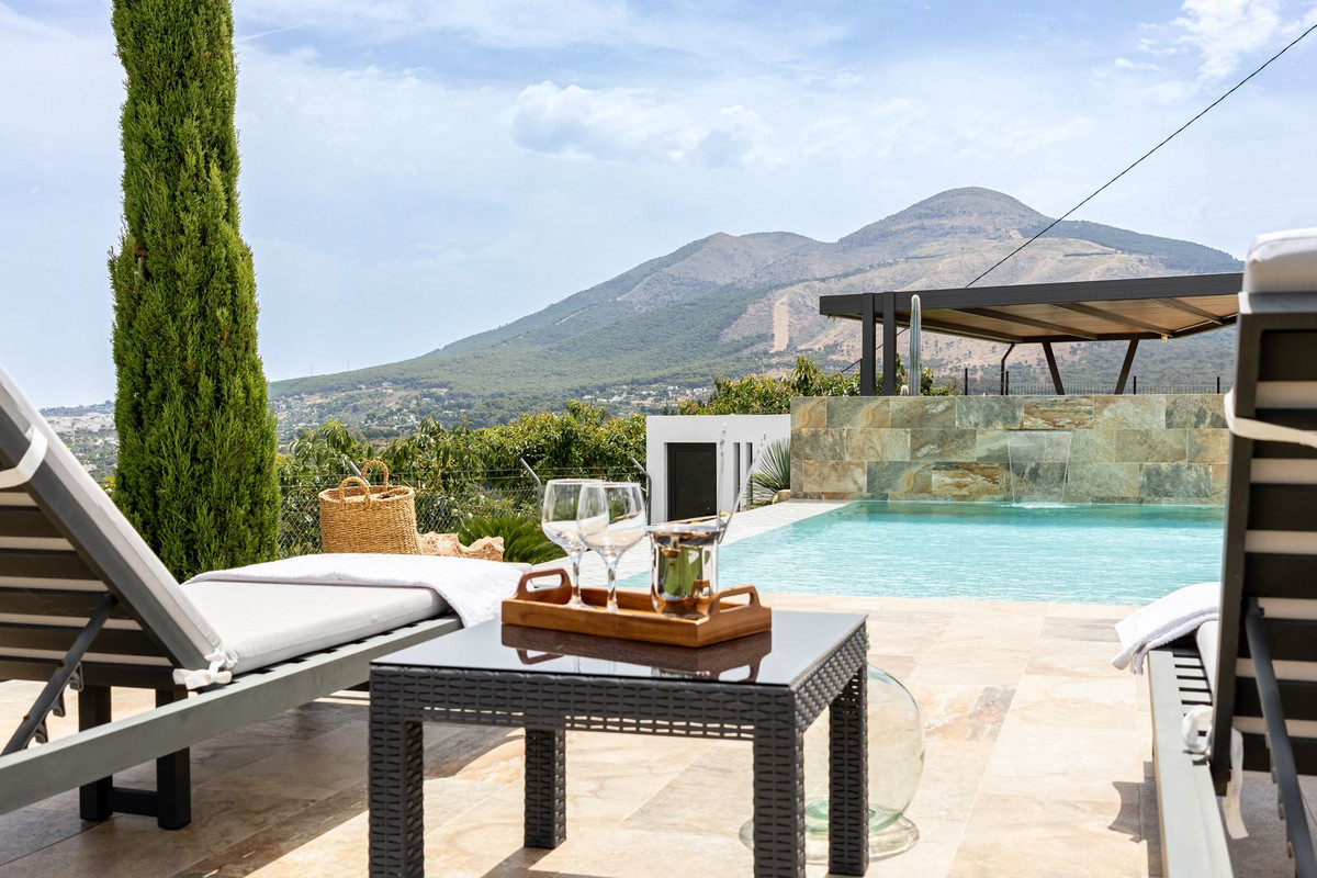 Property main view 40