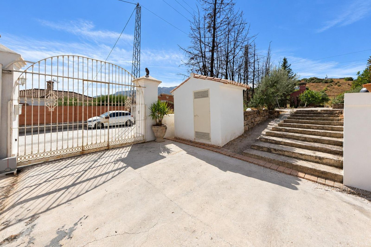 Property main view 44