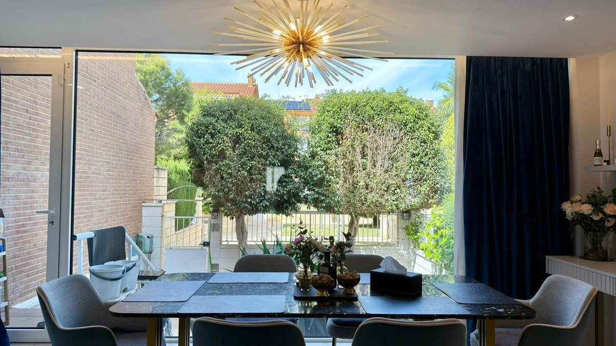 Bungalow te koop in Alicante | 6 slaapkamers H5349727