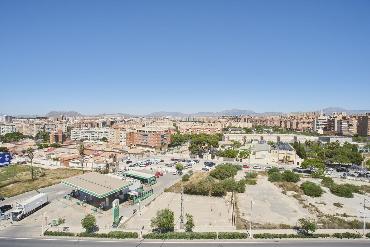 Huis te koop in Alicante | 4 slaapkamers H5390302