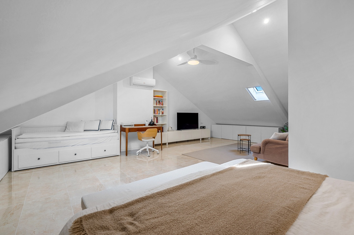 Property main view 38