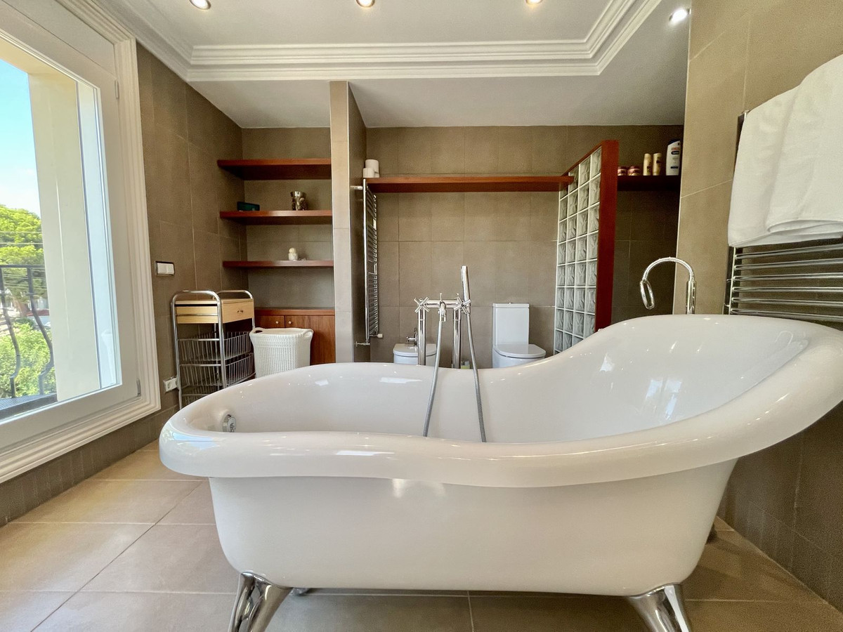 Property main view 40