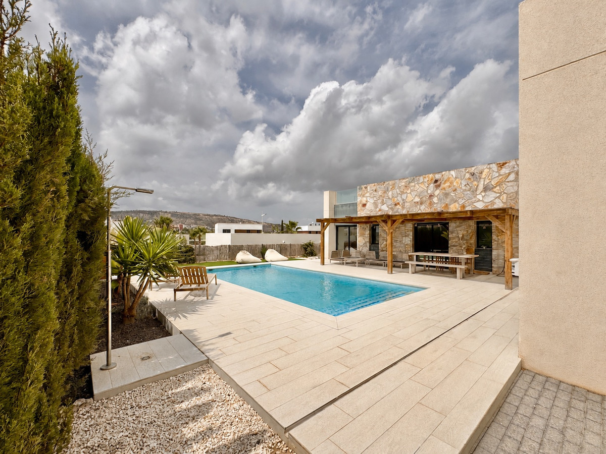 Property main view 30