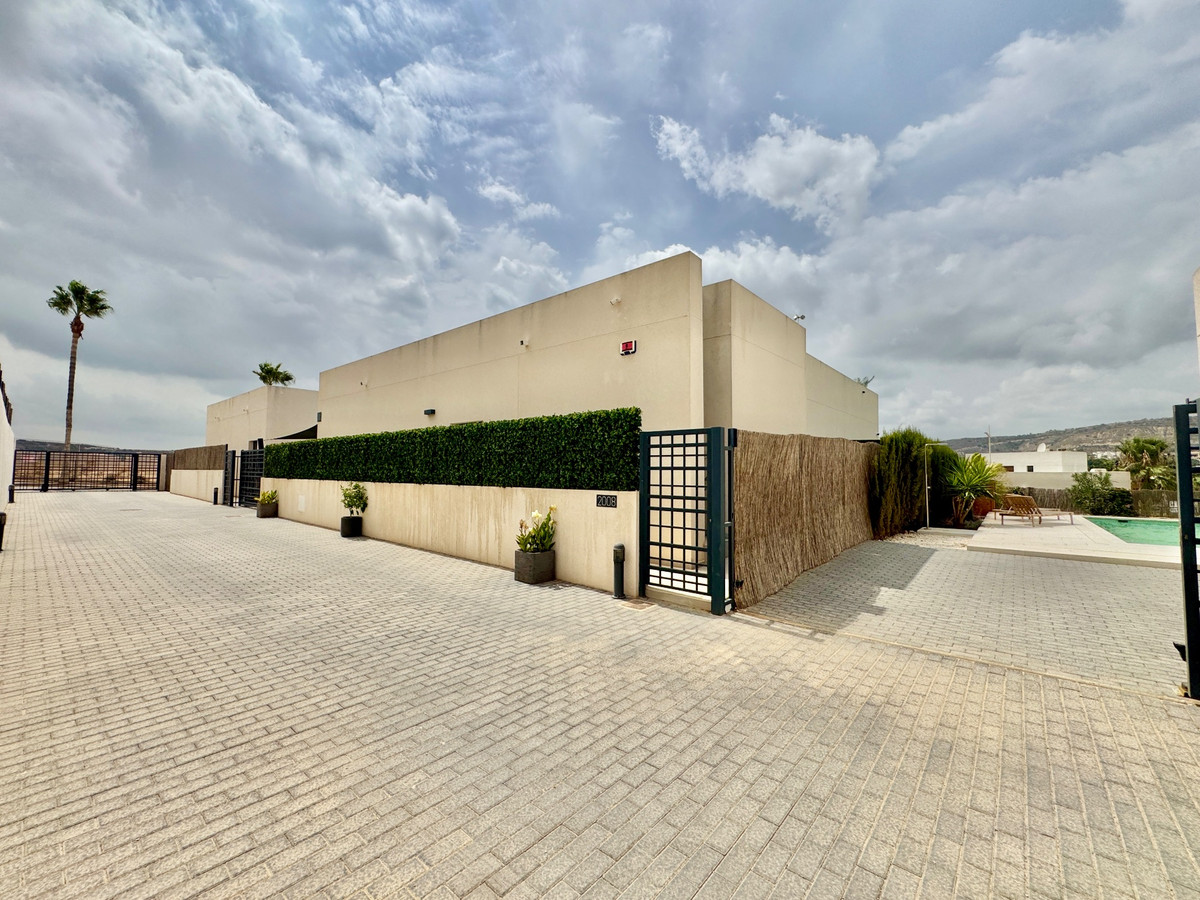 Property main view 36