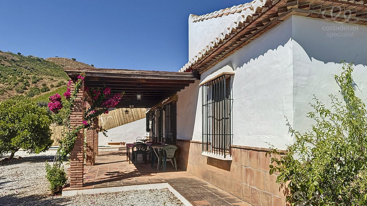 Finca - Cortijo te koop in Almachar | 3 slaapkamers H5144152