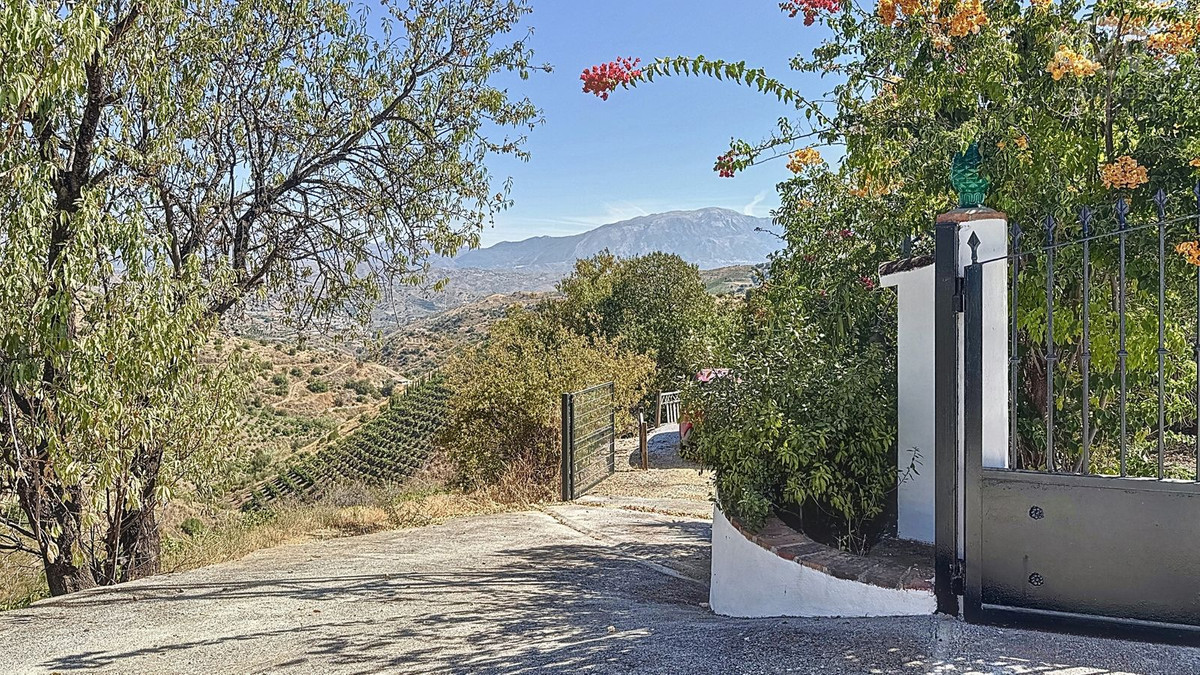 Finca - Cortijo te koop in Almachar | 3 slaapkamers H5144152