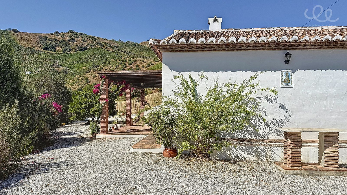Finca - Cortijo te koop in Almachar | 3 slaapkamers H5144152