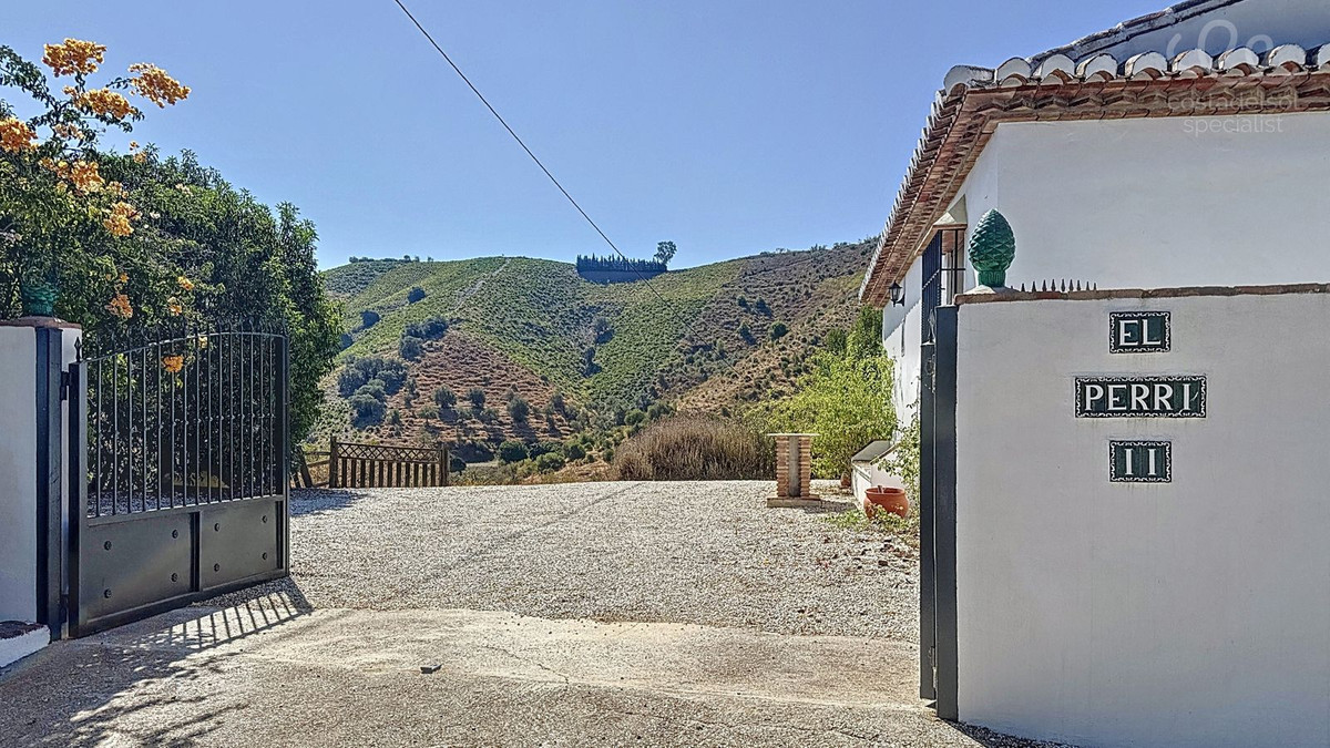 Finca - Cortijo te koop in Almachar | 3 slaapkamers H5144152