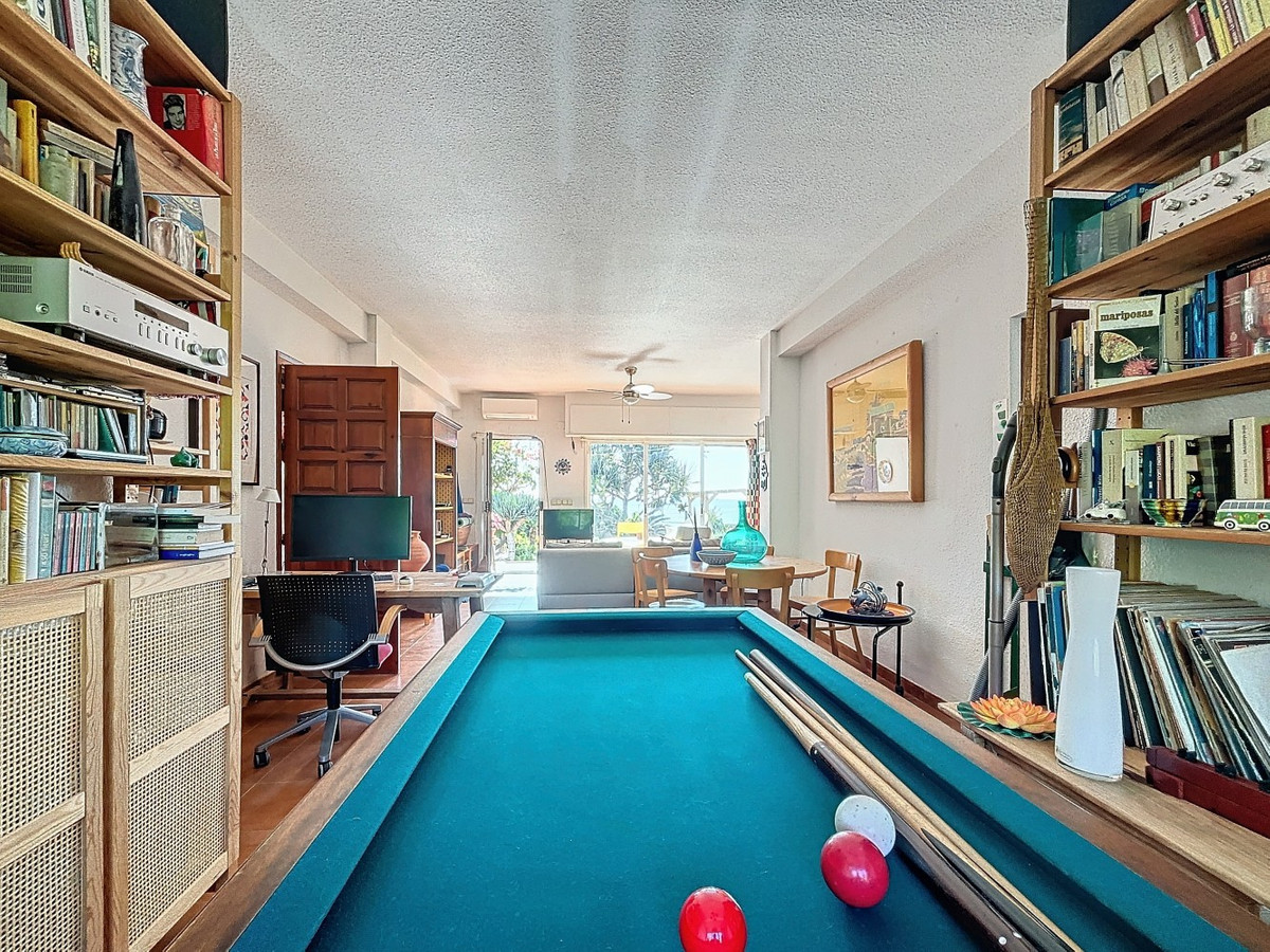 Detached Villa te koop in Almayate | 3 slaapkamers H4887367