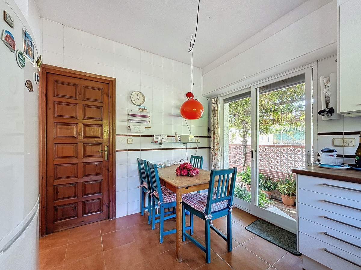 Detached Villa te koop in Almayate | 3 slaapkamers H4887367