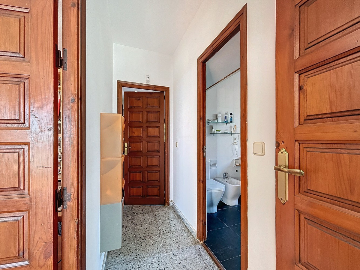 Detached Villa te koop in Almayate | 3 slaapkamers H4887367
