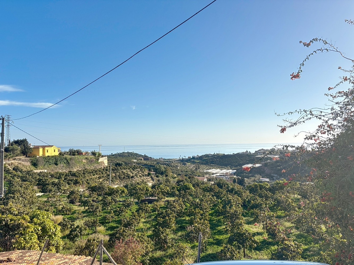 Detached Villa te koop in Almayate | 4 slaapkamers H4941757
