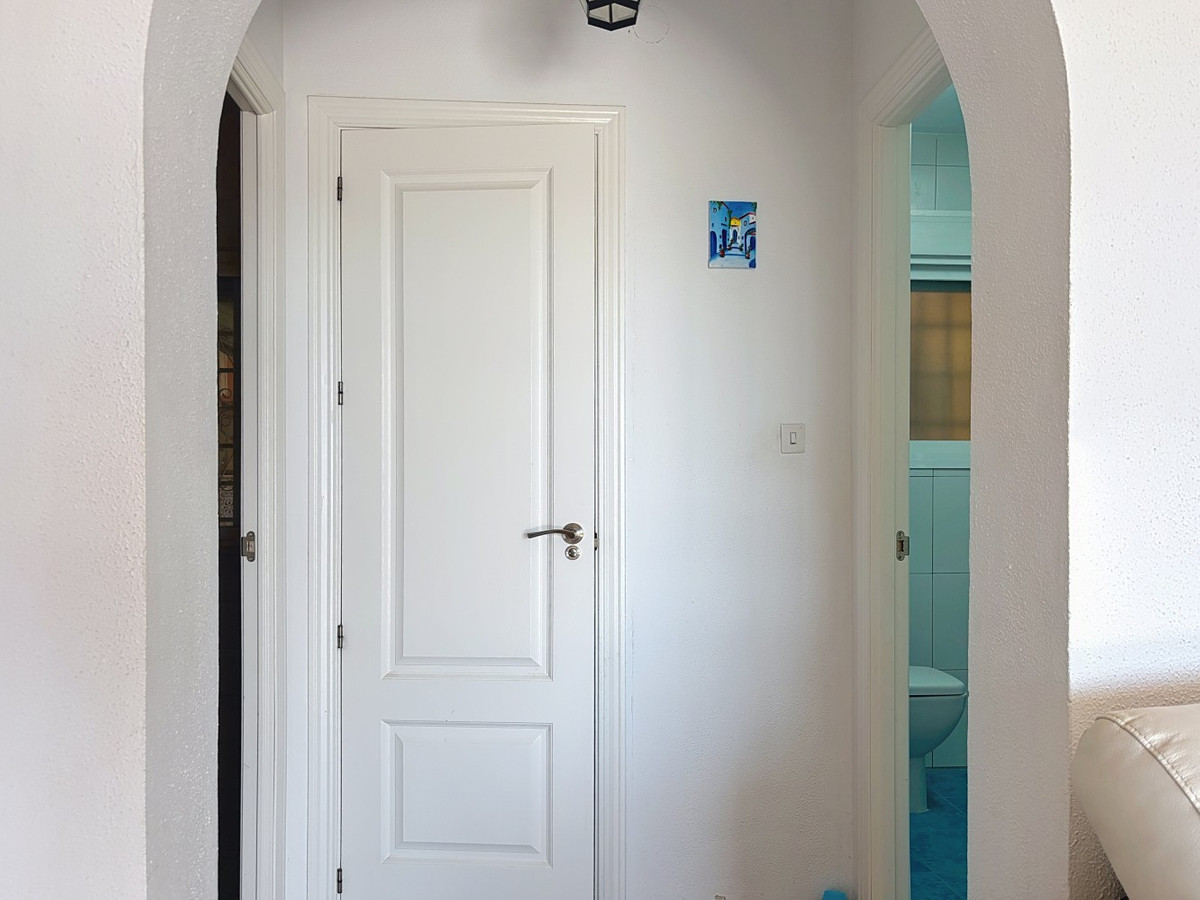 Detached Villa te koop in Almayate | 3 slaapkamers H5004613