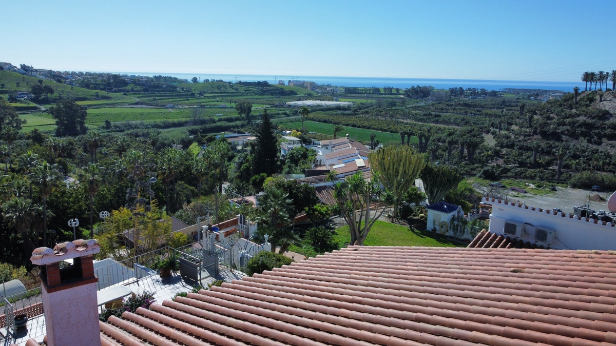 Detached Villa te koop in Almayate | 3 slaapkamers H5004613