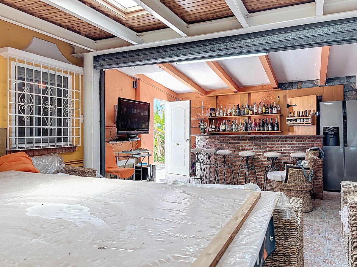 Detached Villa te koop in Almayate | 3 slaapkamers H5004613