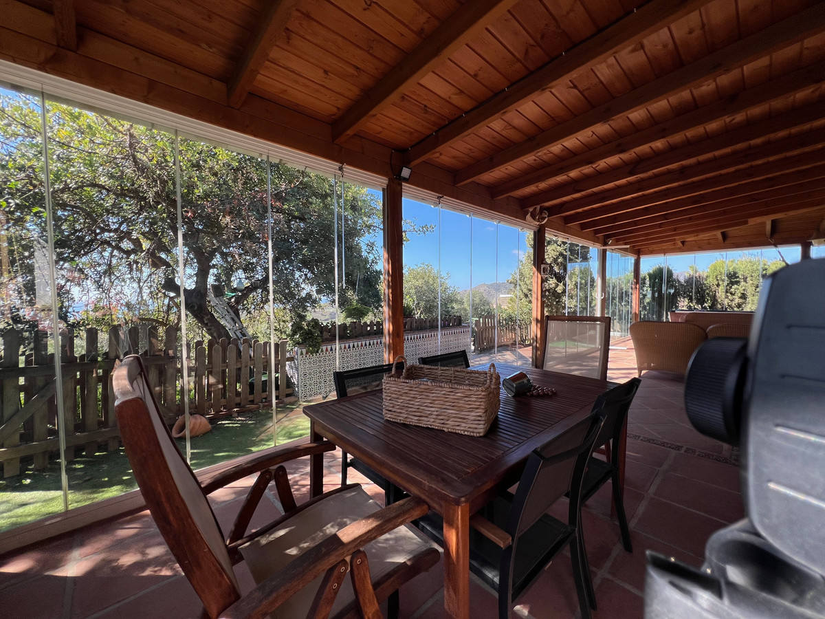 Detached Villa te koop in Almayate | 3 slaapkamers H5042497