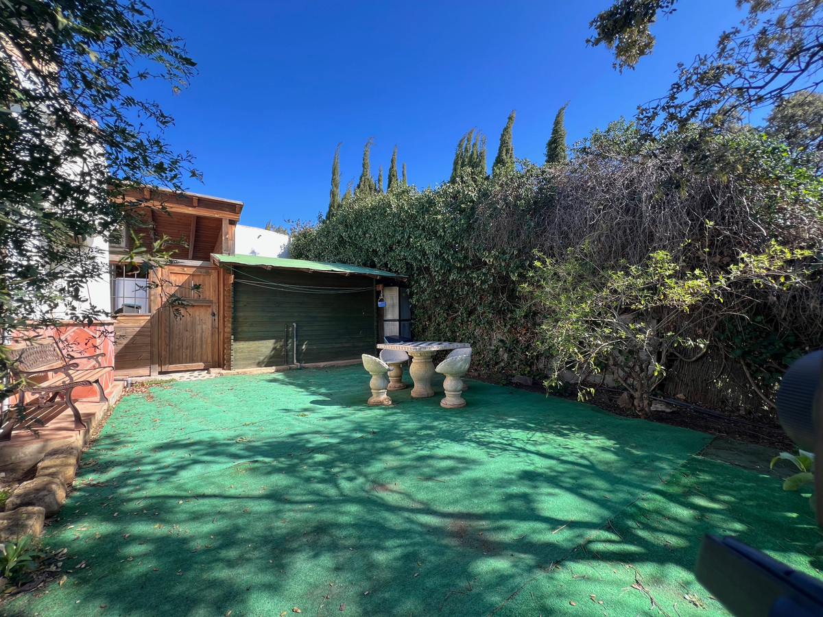 Detached Villa te koop in Almayate | 3 slaapkamers H5042497