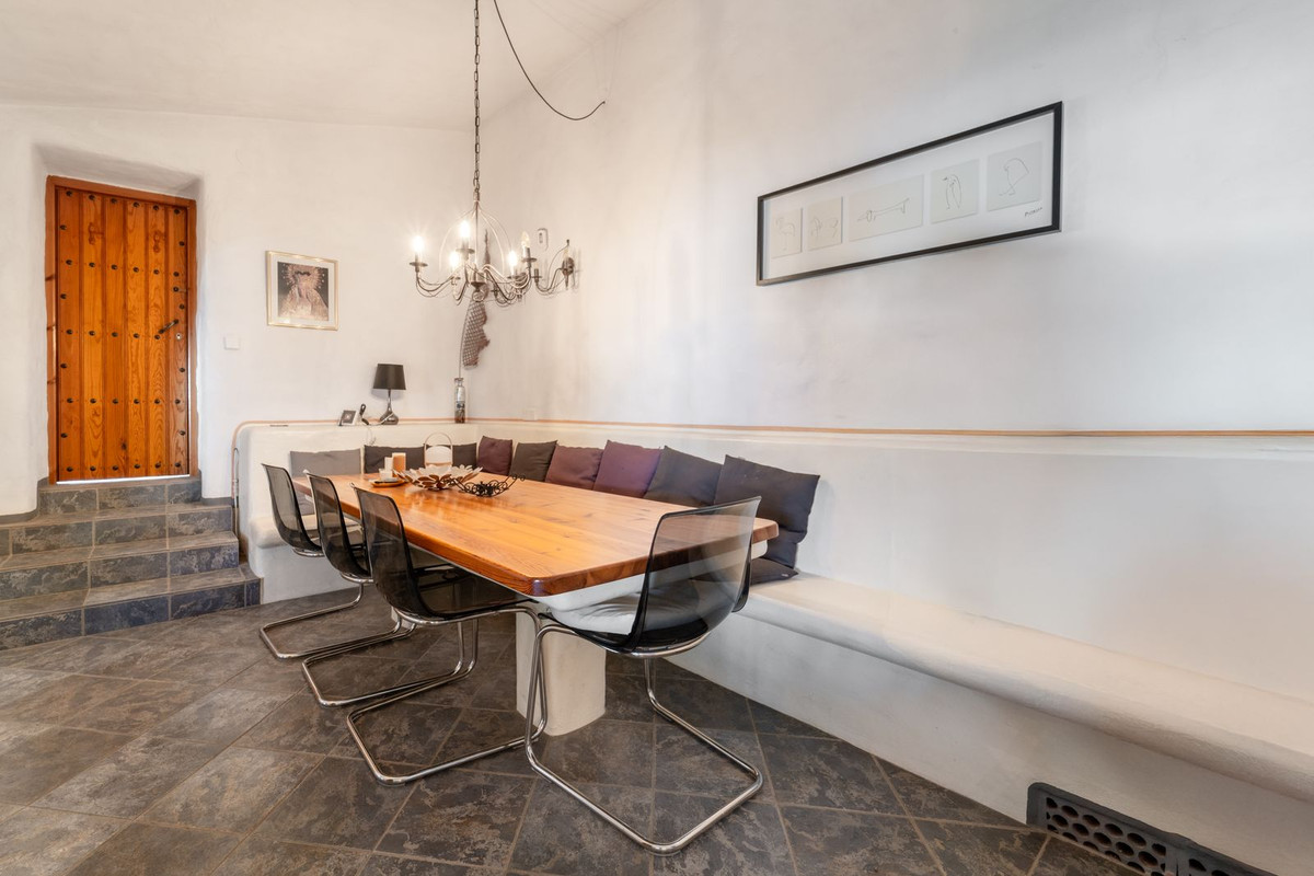 Finca - Cortijo te koop in Almayate | 5 slaapkamers H5108566