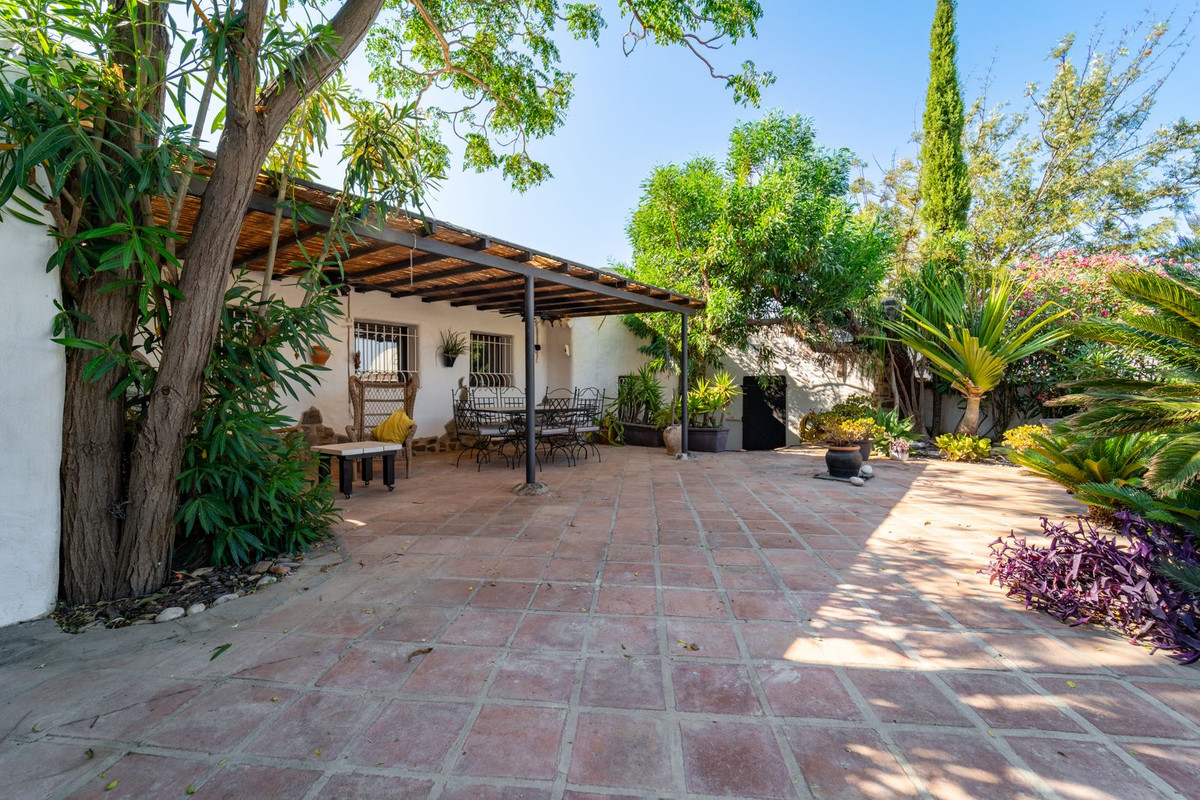 Finca - Cortijo te koop in Almayate | 5 slaapkamers H5108566