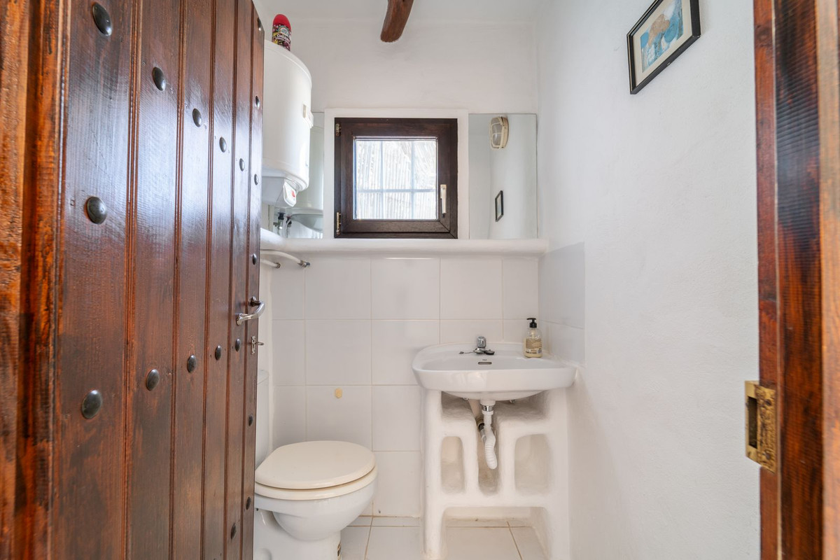 Finca - Cortijo te koop in Almayate | 5 slaapkamers H5108566