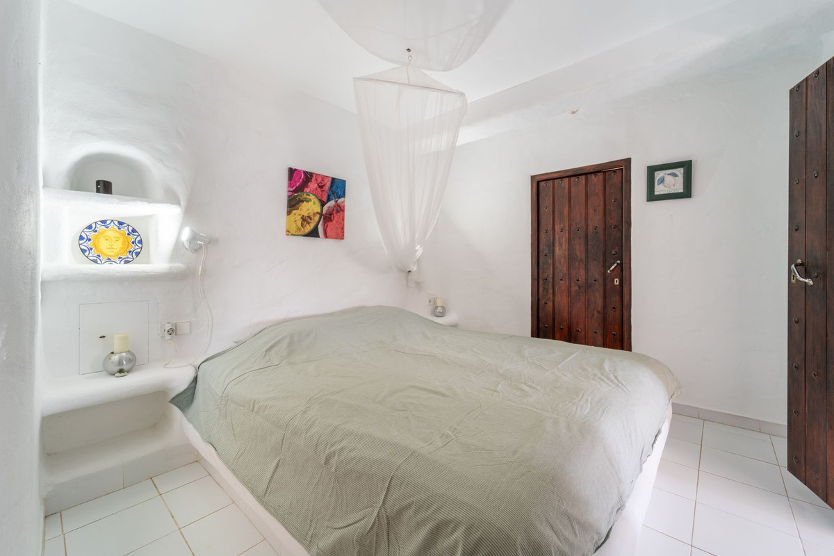 Finca - Cortijo te koop in Almayate | 5 slaapkamers H5108566