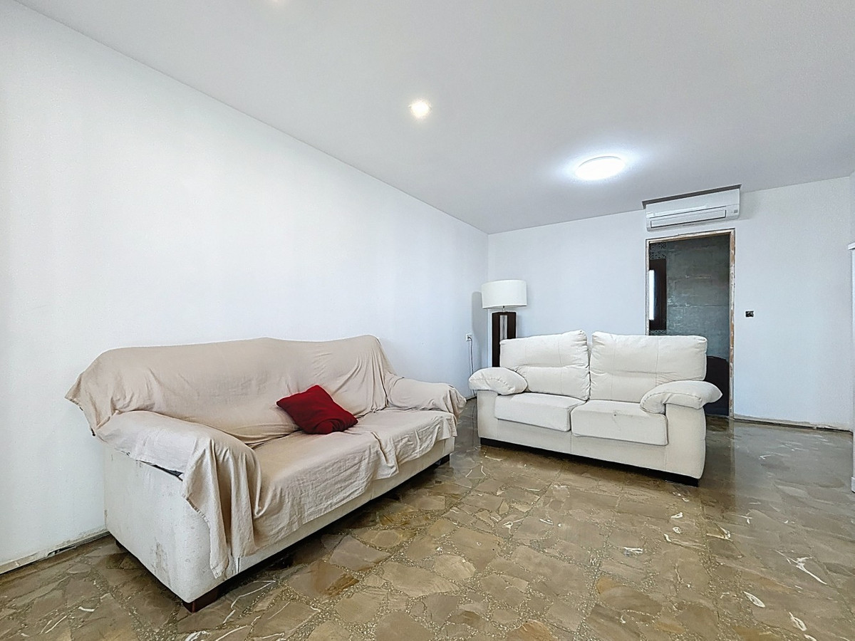 Huis te koop in Almayate | 5 slaapkamers H5155321