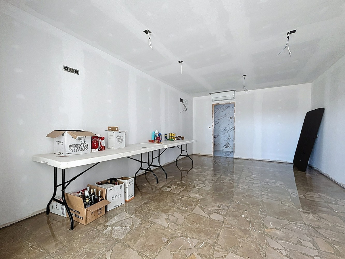 Huis te koop in Almayate | 5 slaapkamers H5155321