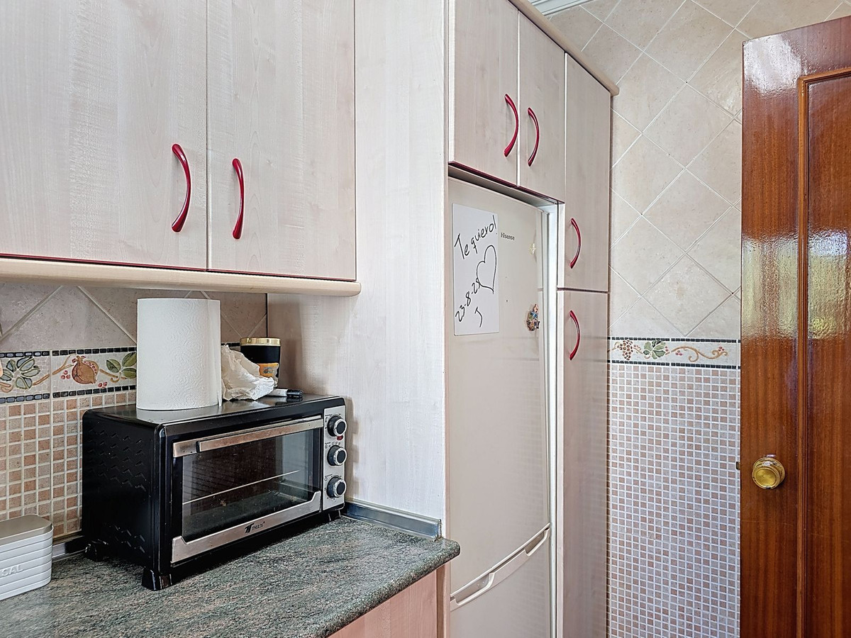 Huis te koop in Almayate | 4 slaapkamers H5160964