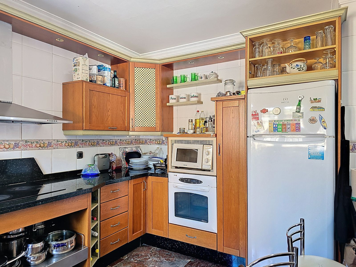 Huis te koop in Almayate | 4 slaapkamers H5160964