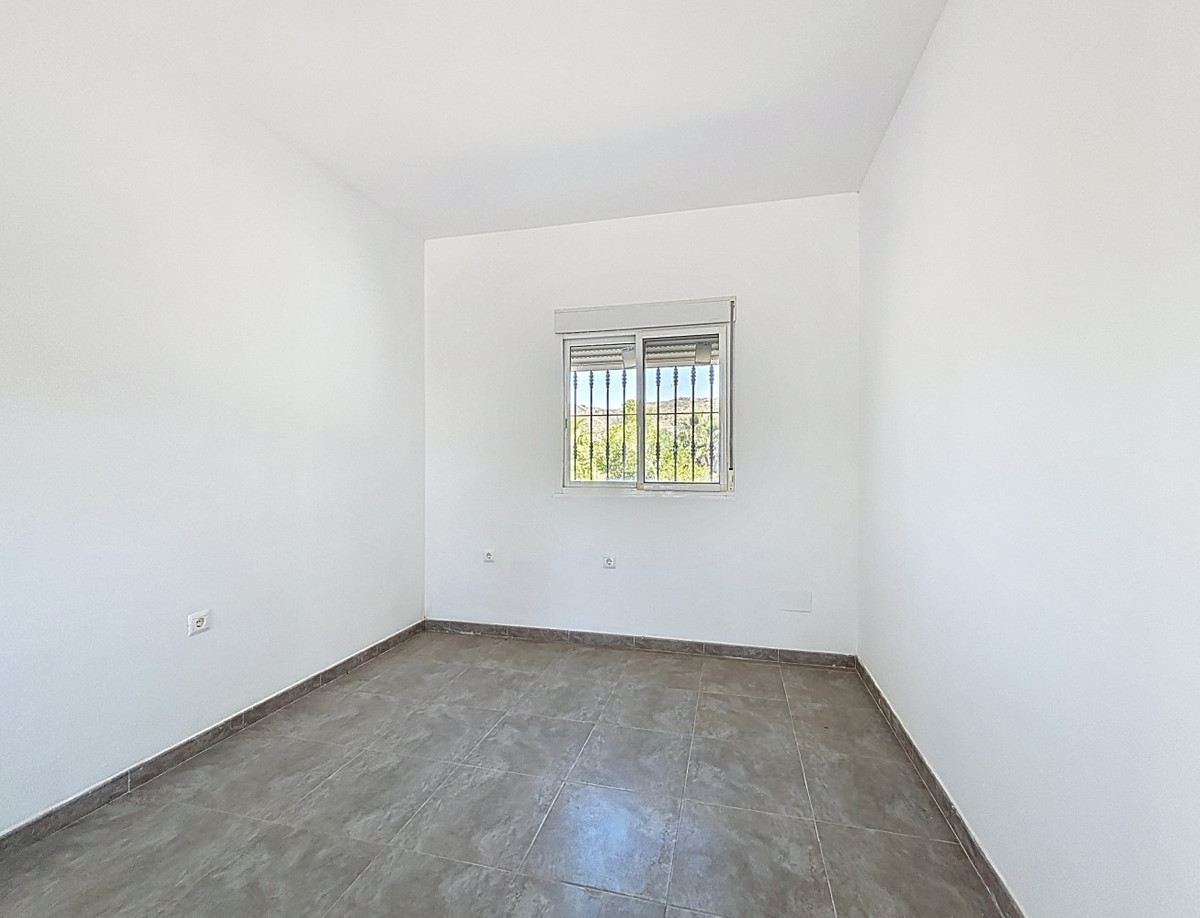 Appartement te koop in Almayate Alto | 3 slaapkamers H5113795