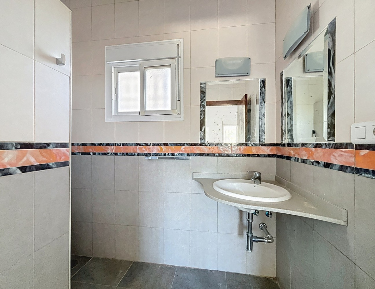 Appartement te koop in Almayate Alto | 3 slaapkamers H5113795