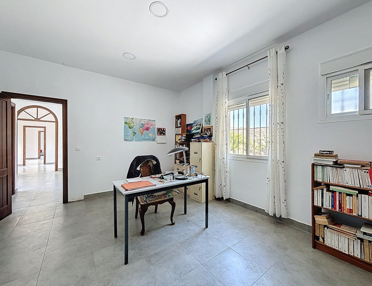 Appartement te koop in Almayate Alto | 3 slaapkamers H5113795